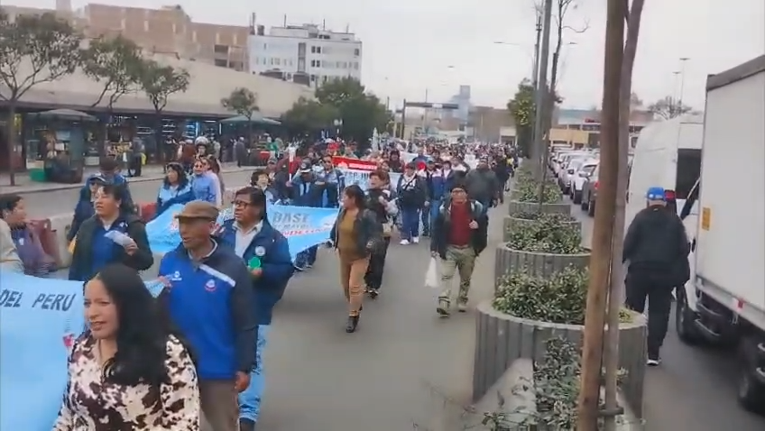 ¡Viva la dignidad del docente de educación superior del Perú!